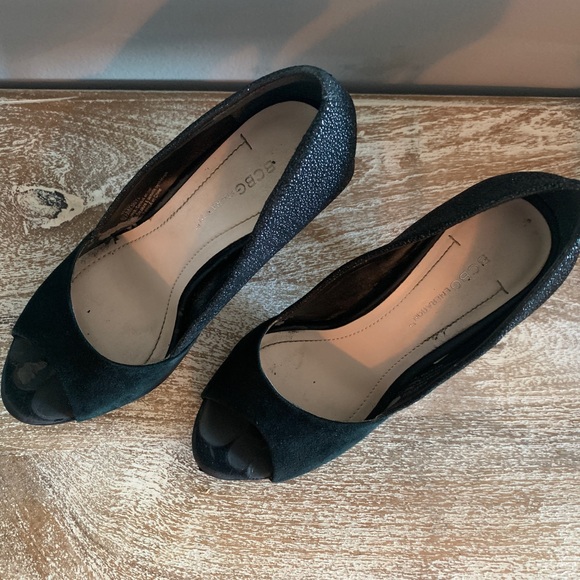 Women’s BCBGeneration Heels Size 6.5 Used - Picture 3 of 4